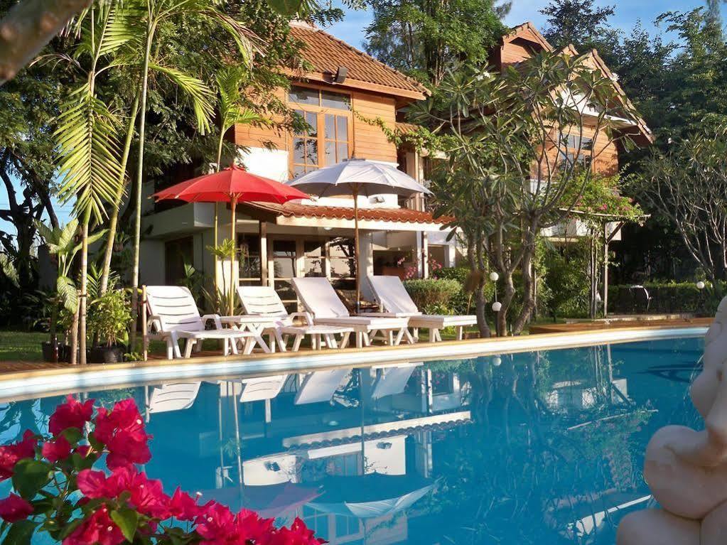 Golden Lake View Boutique Resort Kanchanaburi Buitenkant foto